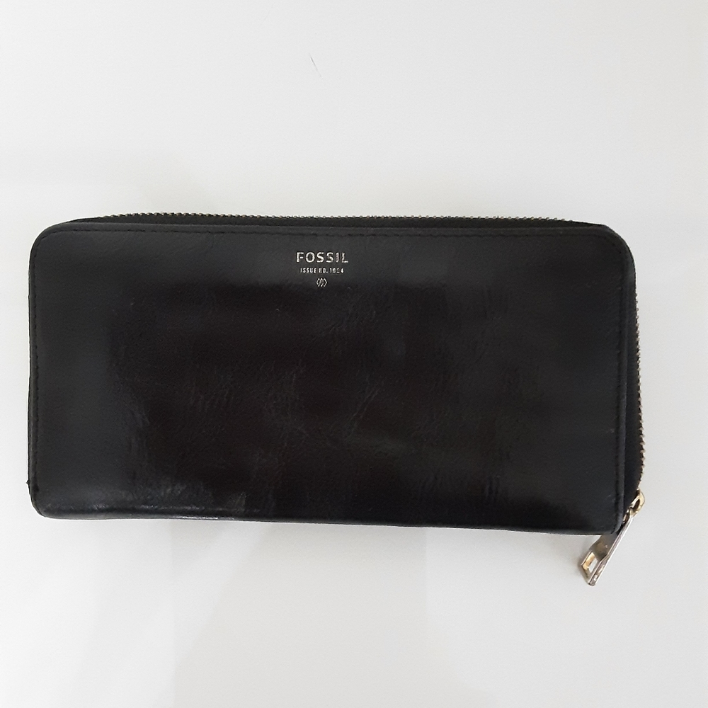 Fossil Black Leather Sydney Zippered Wallet